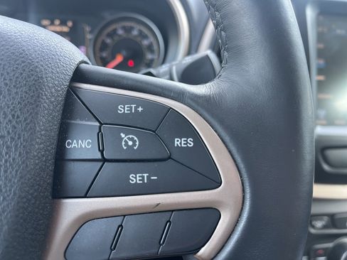 Used 2014 Jeep Cherokee Latitude image 14