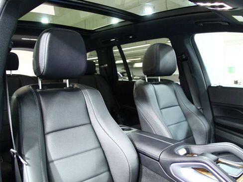 Certified 2025 Mercedes-Benz GLS 450 4MATIC image 25