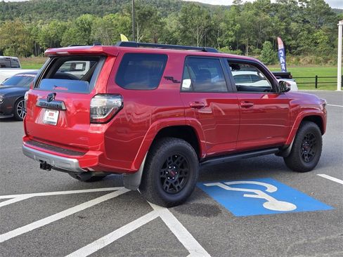 Used 2023 Toyota 4Runner TRD Off-Road Premium image 5