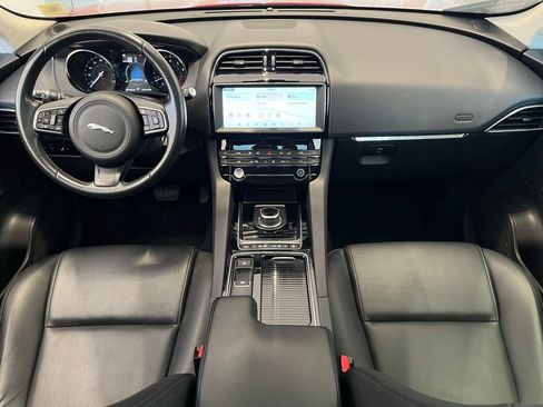 Used 2020 Jaguar F-PACE Premium AWD/4WD image 3