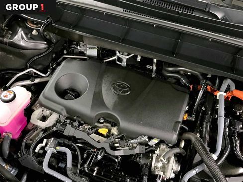 Used 2023 Toyota Highlander XLE image 33