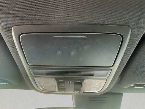 Used 2018 Honda Accord Sport image 32