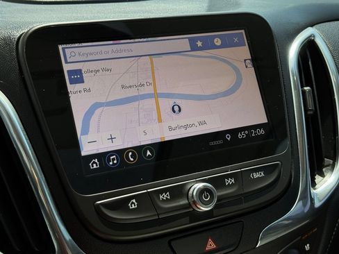 Used 2019 Chevrolet Equinox Premier AWD/4WD image 18