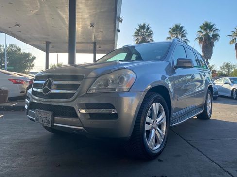 Used 2012 Mercedes-Benz GL 450 4MATIC image 3