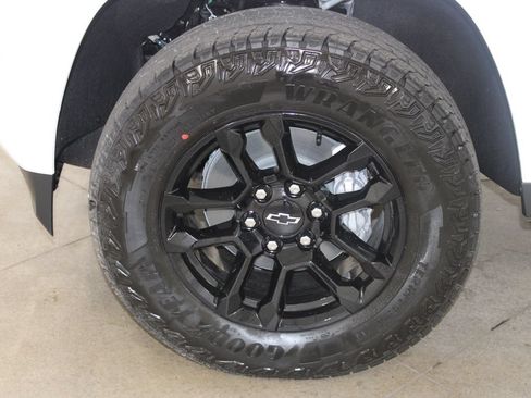 New 2025 Chevrolet Colorado Z71 w/ Midnight Edition AWD/4WD image 50
