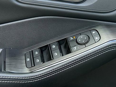 New 2025 Nissan Rogue SV w/ SV Premium Package image 12