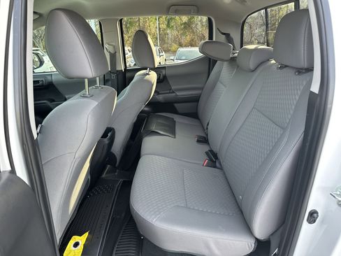 Used 2023 Toyota Tacoma TRD Off-Road image 30