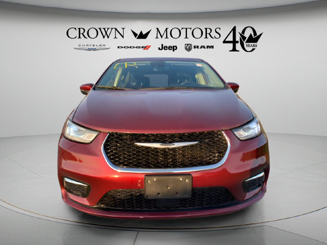 Used 2023 Chrysler Pacifica Touring-L FWD image 8