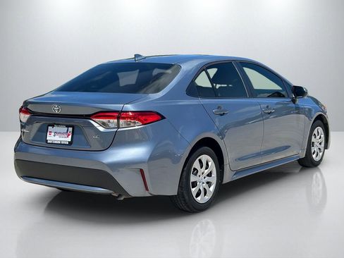 Used 2022 Toyota Corolla LE FWD image 5