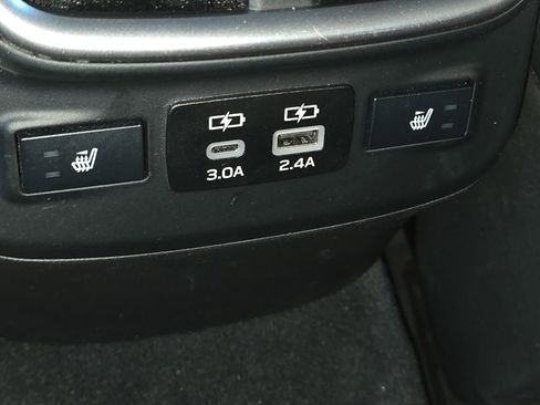 Used 2023 Subaru Outback Limited image 13