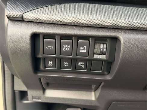 Used 2019 Subaru Forester Limited image 19