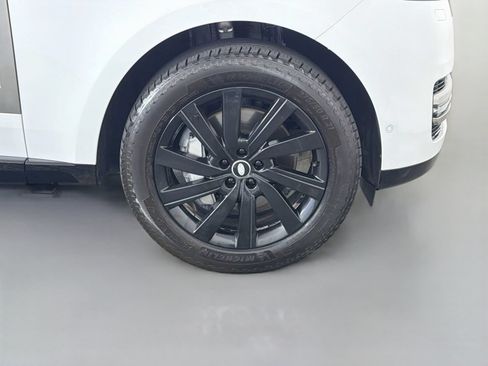 Certified 2023 Land Rover Range Rover SE AWD/4WD image 35