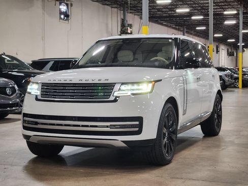 Used 2023 Land Rover Range Rover Long Wheelbase Autobiography AWD/4WD image 3