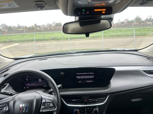 Used 2025 Buick Encore GX Preferred image 33