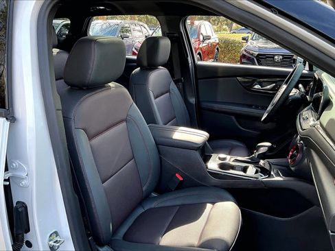Used 2025 Chevrolet Blazer RS w/ Driver Confidence II Package image 8