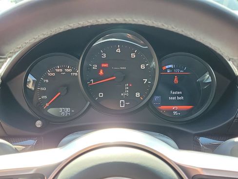 Certified 2024 Porsche 718 Cayman RWD image 34