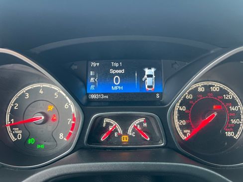 Used 2018 Ford Focus ST FWD image 26