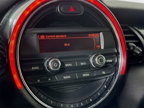 Used 2015 MINI Cooper S image 13
