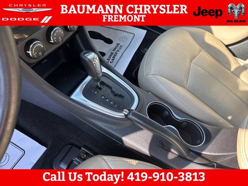 Used 2012 Chrysler 200 Limited FWD image 21