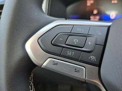 New 2026 Volkswagen Taos S image 13