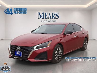 Used 2024 Nissan Altima 2.5 SV