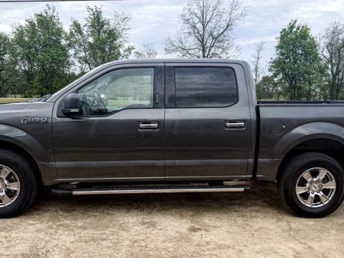 Used 2015 Ford F150 XLT w/ Equipment Group 302A Luxury RWD image 4