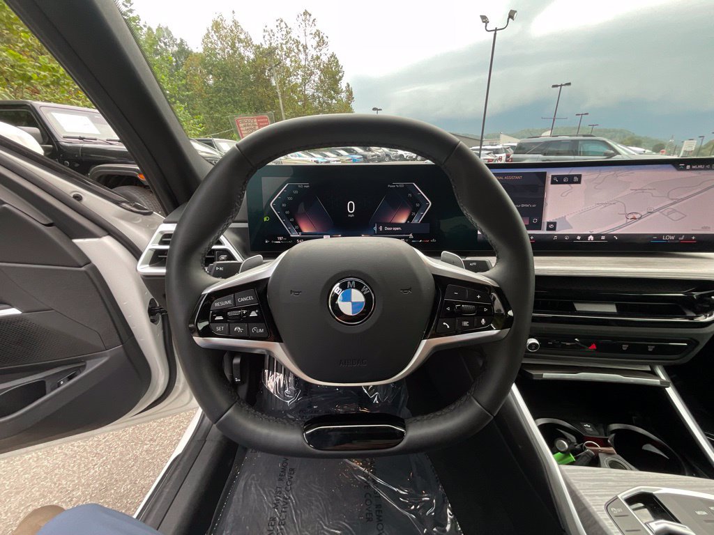 Used 2026 BMW 330i xDrive Sedan AWD/4WD image 10