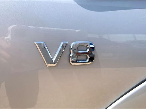 Used 2022 Nissan Armada SV RWD image 9
