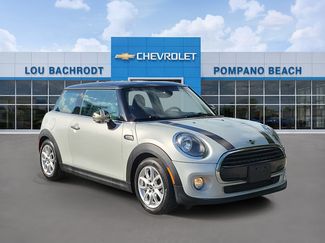 Used 2019 MINI Cooper 2-Door Hardtop FWD video 1