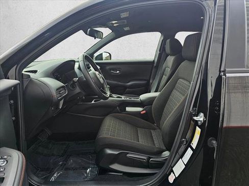 Used 2025 Honda HR-V Sport image 19