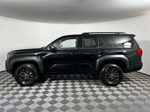 Certified 2025 Toyota 4Runner SR5 image 8