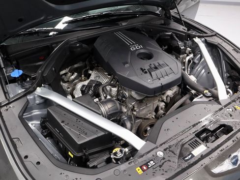 Used 2023 Genesis G70 2.0T image 19