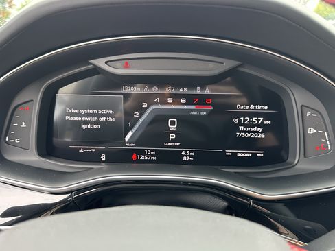 New 2026 Audi SQ8 Prestige AWD/4WD image 33