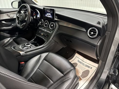 Used 2019 Mercedes-Benz GLC 300 image 30