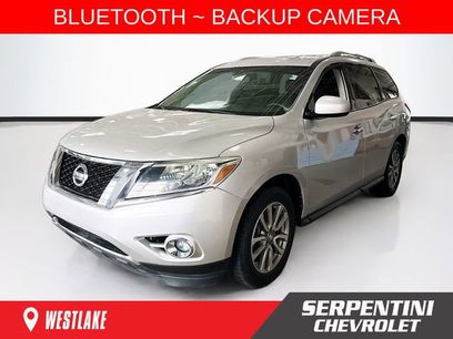 Used 2016 Nissan Pathfinder SV