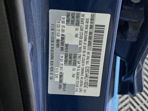 Used 2017 MAZDA MAZDA3 Touring FWD image 12