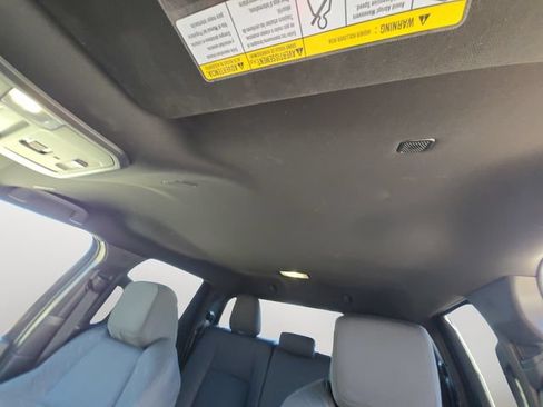 Used 2025 Toyota Tacoma SR5 AWD/4WD image 12