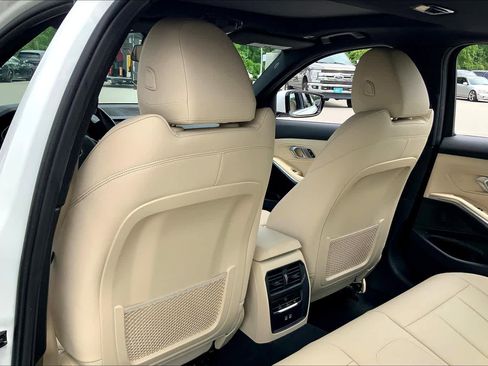 Used 2021 BMW 330i 330i w/ Convenience Package image 22