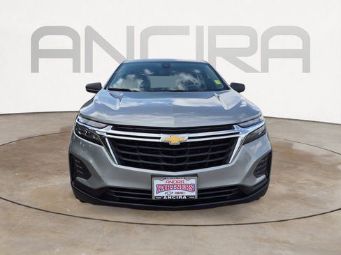 Used 2024 Chevrolet Equinox LS w/ LS Convenience Package image 4