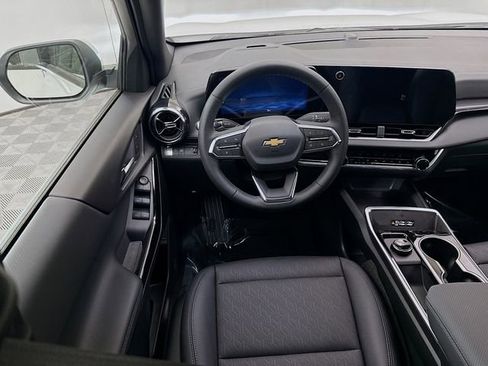 New 2026 Chevrolet Equinox LT image 24