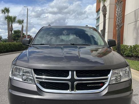 Used 2016 Dodge Journey SE w/ Flexible Seating Group FWD image 2