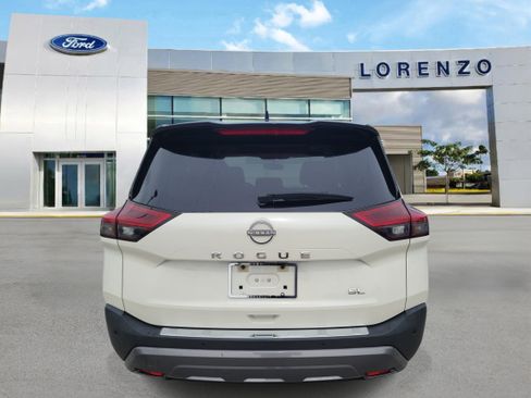Used 2022 Nissan Rogue SL FWD image 6