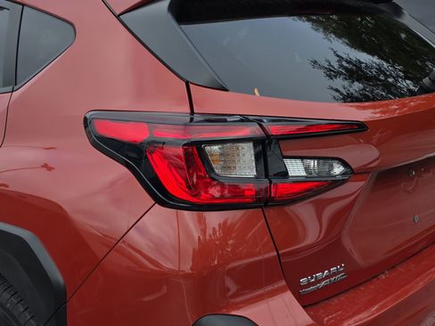 Used 2024 Subaru Crosstrek 2.0i Premium image 10