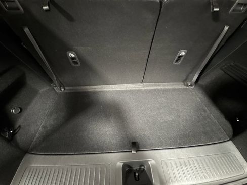 Certified 2025 INFINITI QX60 Luxe w/ Vision Package image 31