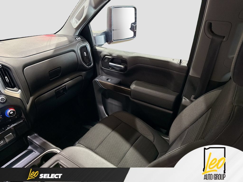 Used 2021 Chevrolet Silverado 1500 RST w/ Max Trailering Package AWD/4WD image 24
