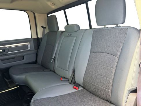 Used 2019 RAM 1500 Big Horn AWD/4WD image 16