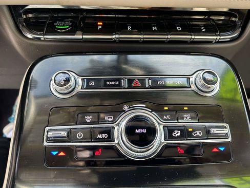 Certified 2023 Lincoln Nautilus FWD w/ Premium Package image 26