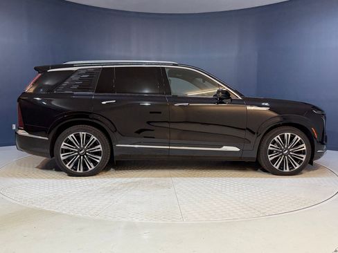 New 2026 Cadillac Vistiq Premium Luxury AWD/4WD image 8