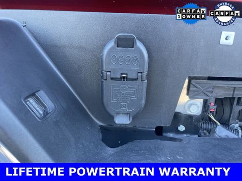 Used 2025 GMC Sierra 1500 SLT w/ SLT Convenience Package image 27