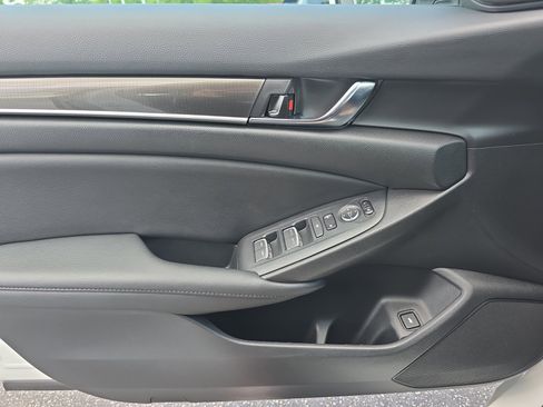 Certified 2022 Honda Accord Sport image 25